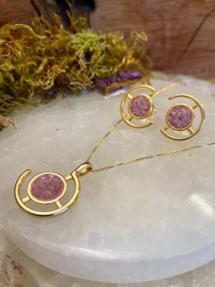 Conjunto Rodonita em Cascalho